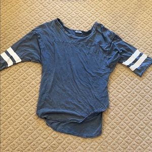 TNA super cute t-shirt